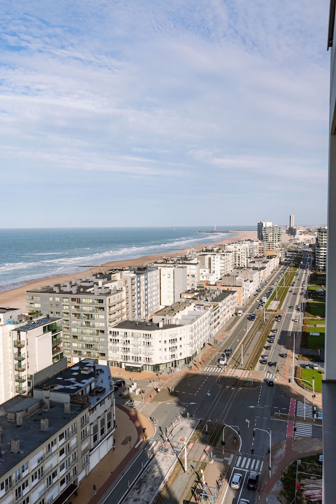 Ostend Luxury 4-guest Balcony and Free Parking