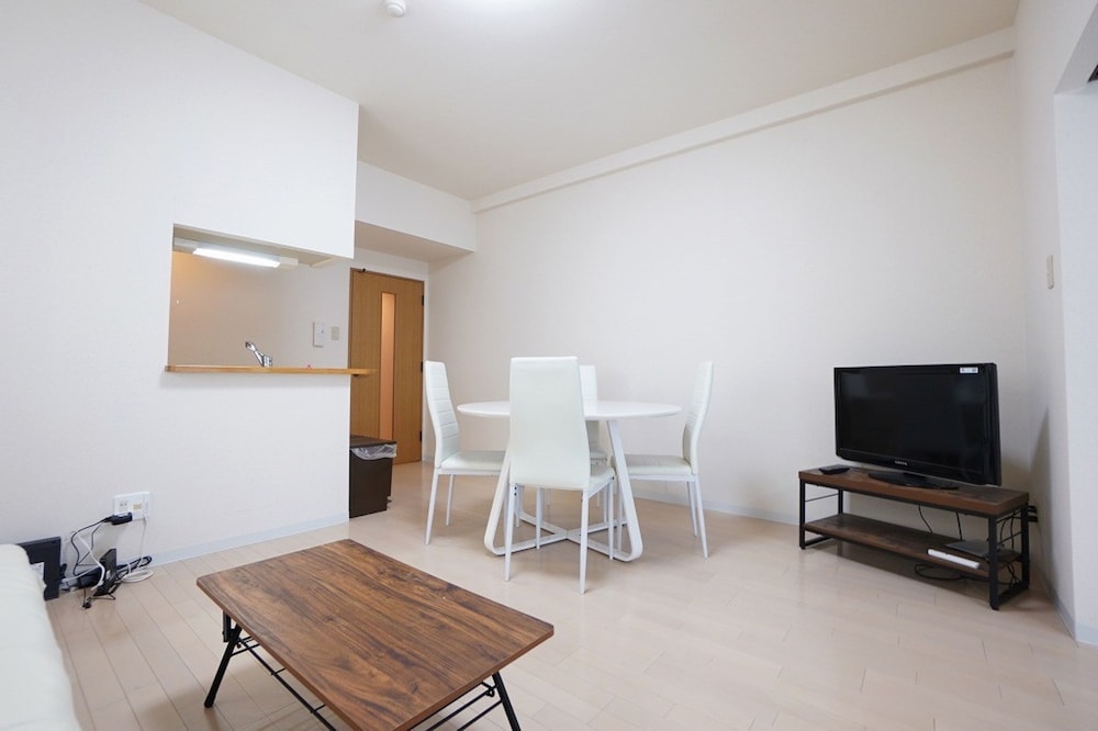 IK Minami6Jo Residence 1003 view 2
