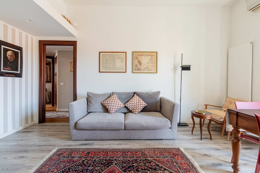 Casa Melzo Chic Apartment in Porta Venezia