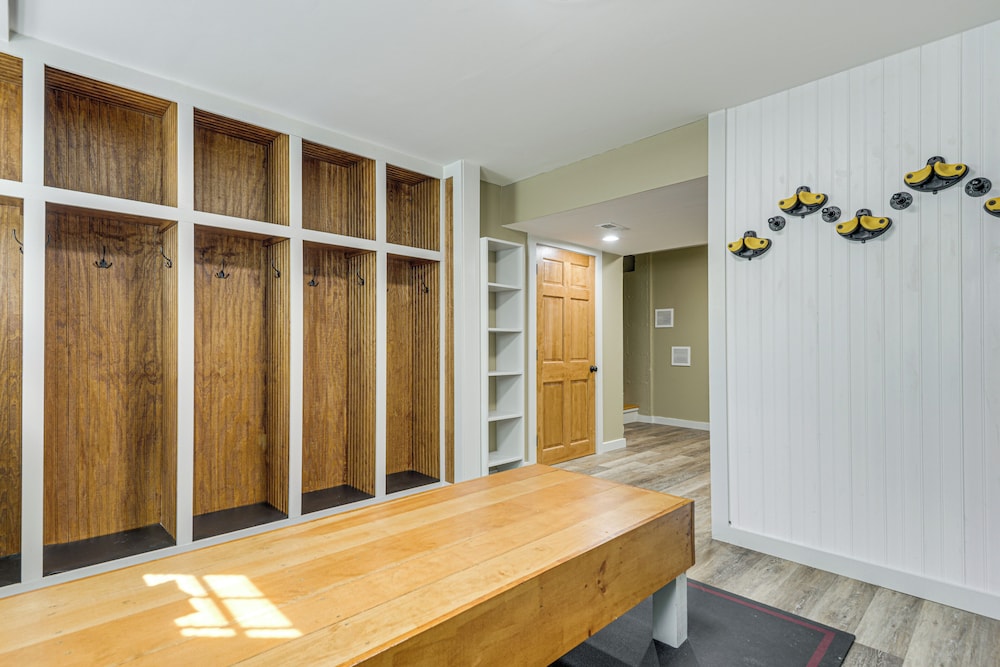 2 Mi to Golfing & Hiking: Spacious Wilmington Home