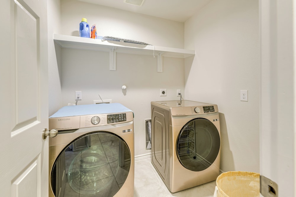 3 Mi to Marina: Pet-friendly Gem in Corpus Christi