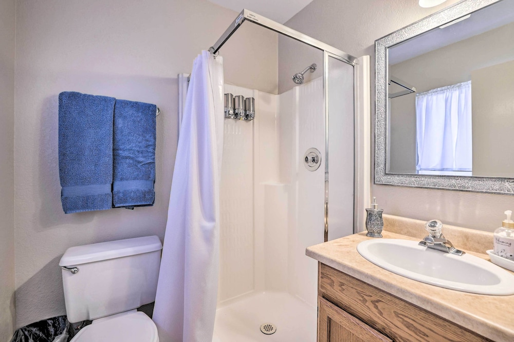 Quaint & Welcoming Kanab Home w/ Patio!