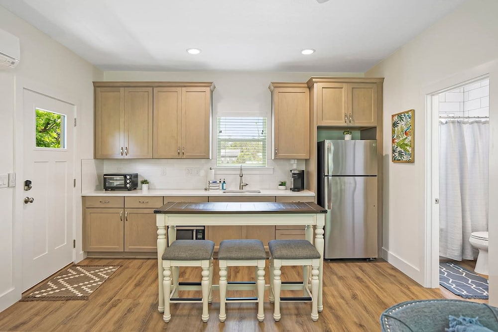 Downtown St Augustine Apt Smart TV Pack N Play