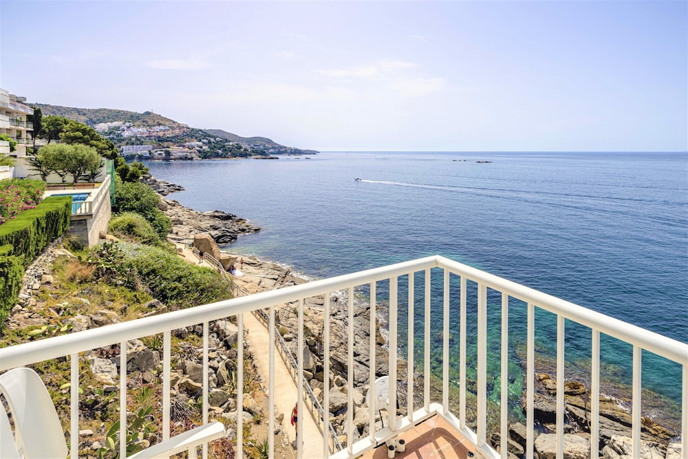 Apartment in Roses Near Canyelles Beach