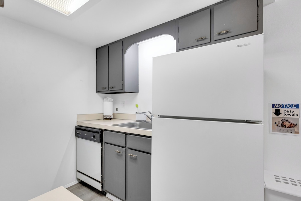Central Bellevue Retreat