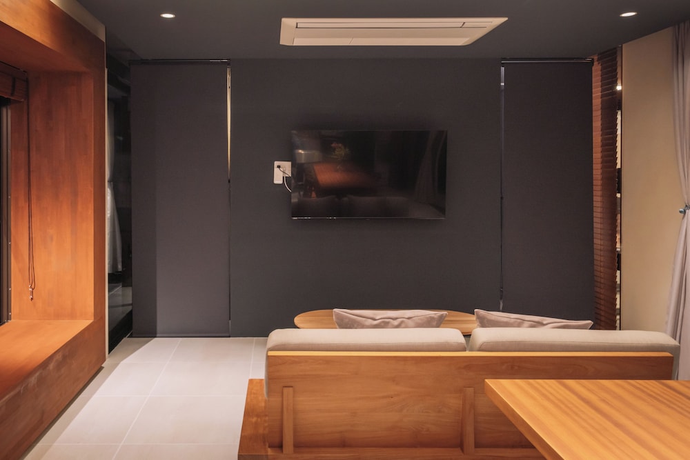 Reflexion Villas GLANZ