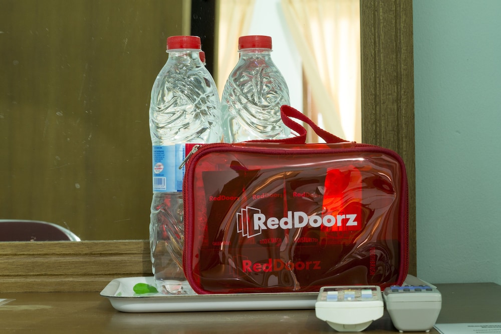 RedDoorz @ Karet Pedurenan 2