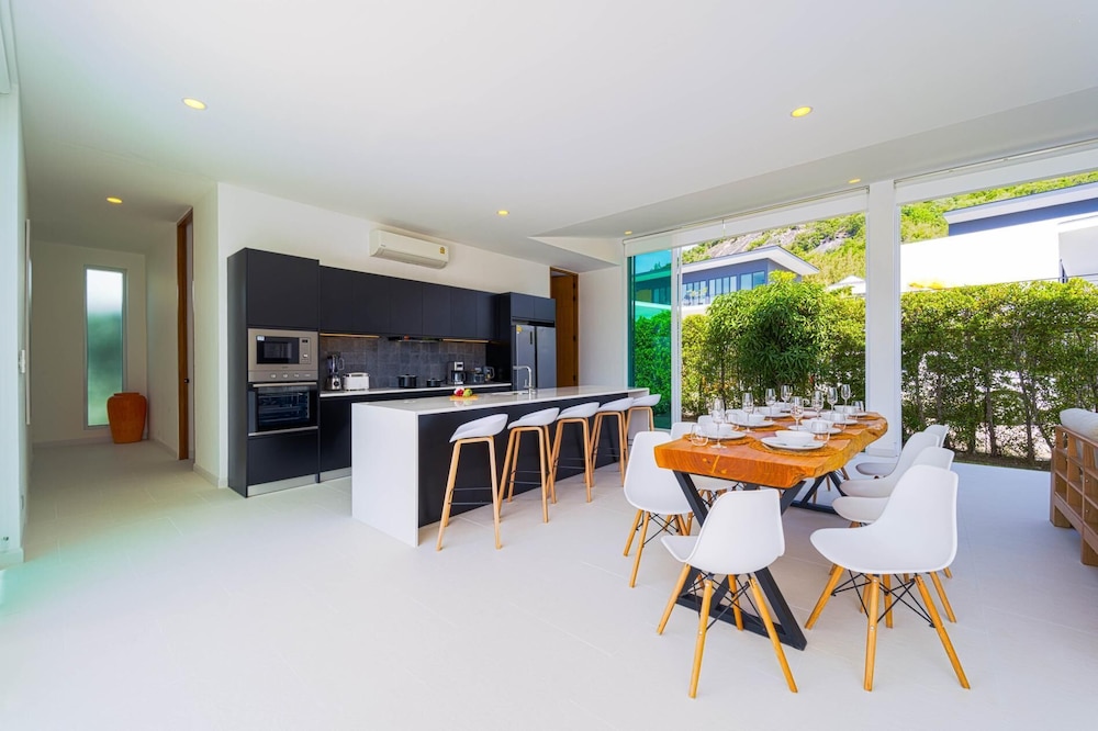 Modern 4 Bed Private Pool Villa KH-B6