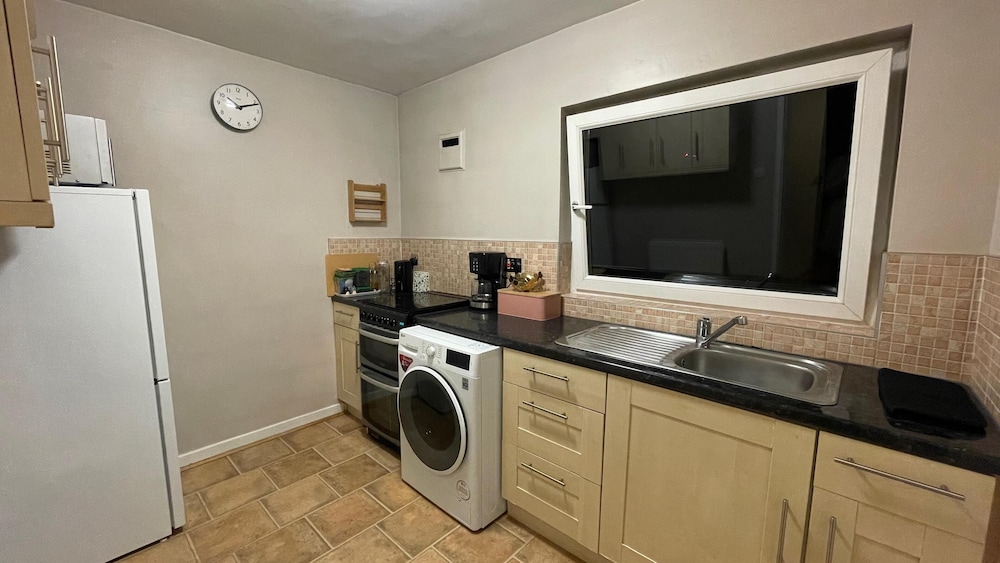 Cosy 1-bed Flat, Family Friendly, Free Parking