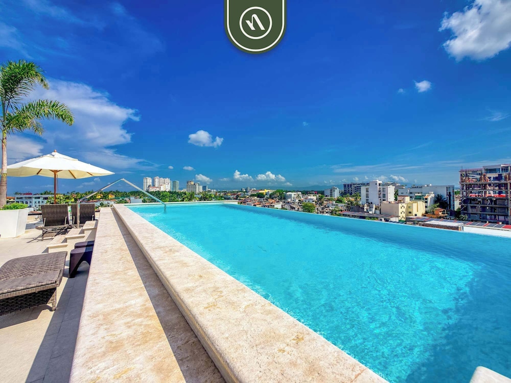 Amazing 2 BR Condo in Versalles - Rooftop Pool