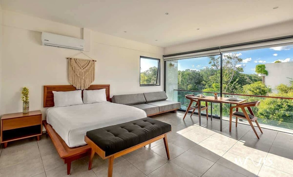 Great Located Luminous Loft