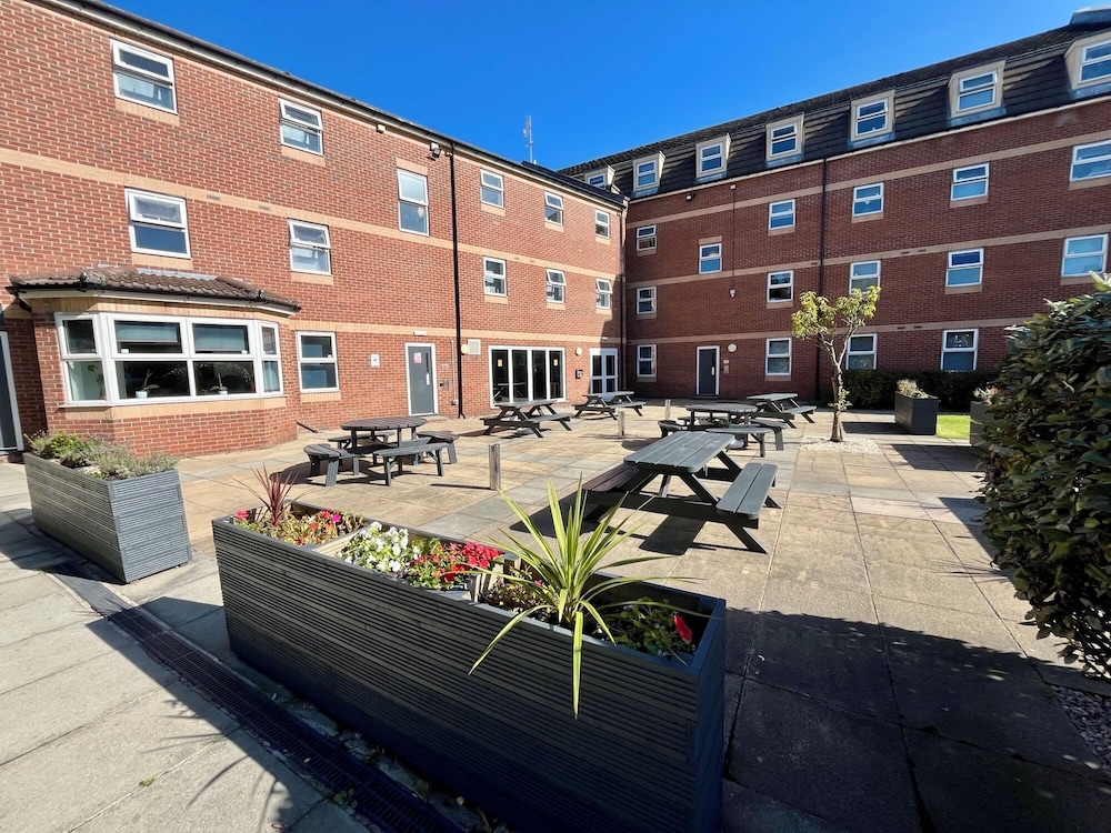 Student Only Myrtle Court