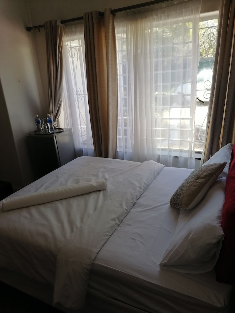Photo 43