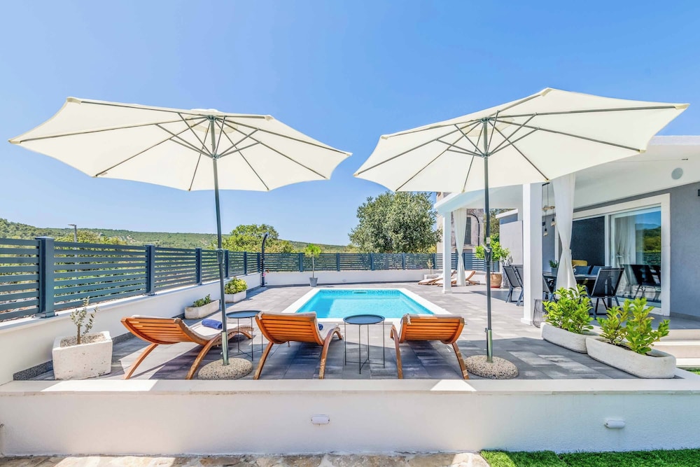 Villa Tranquil Rest