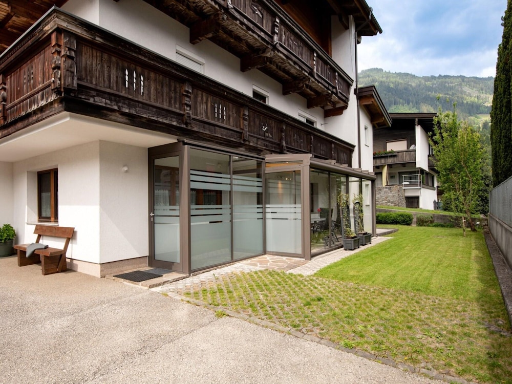 Apartment in Fugen Near Spieljochbahn