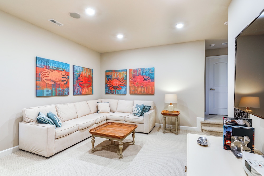 Swim, Hike & Chill: Spacious Ocean View Townhome!