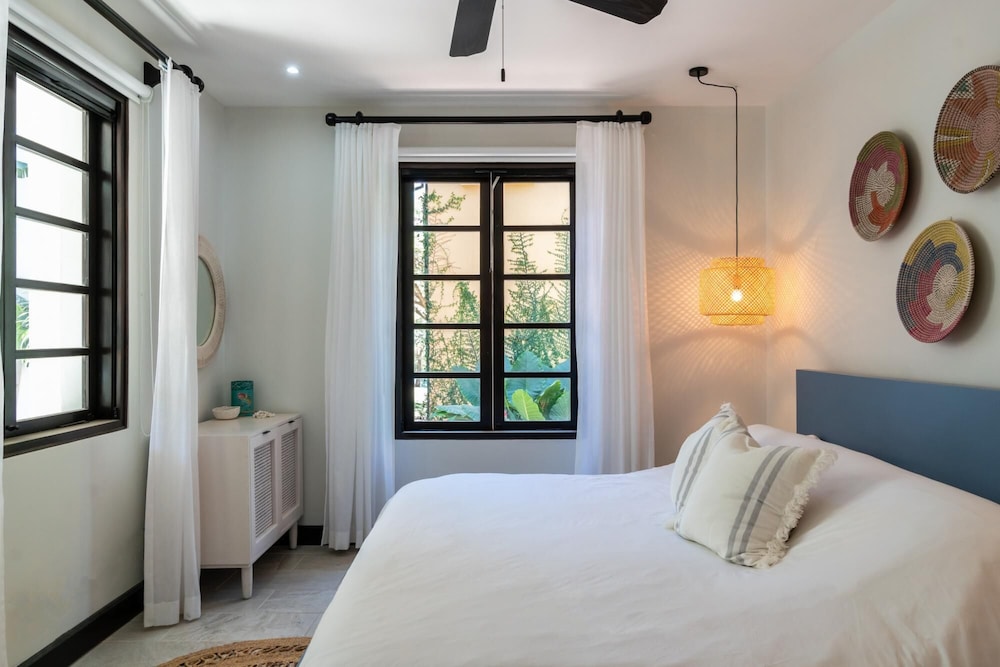 Las Catalinas - 2 BR Condo Just Steps to the Beach - Casa el Chante