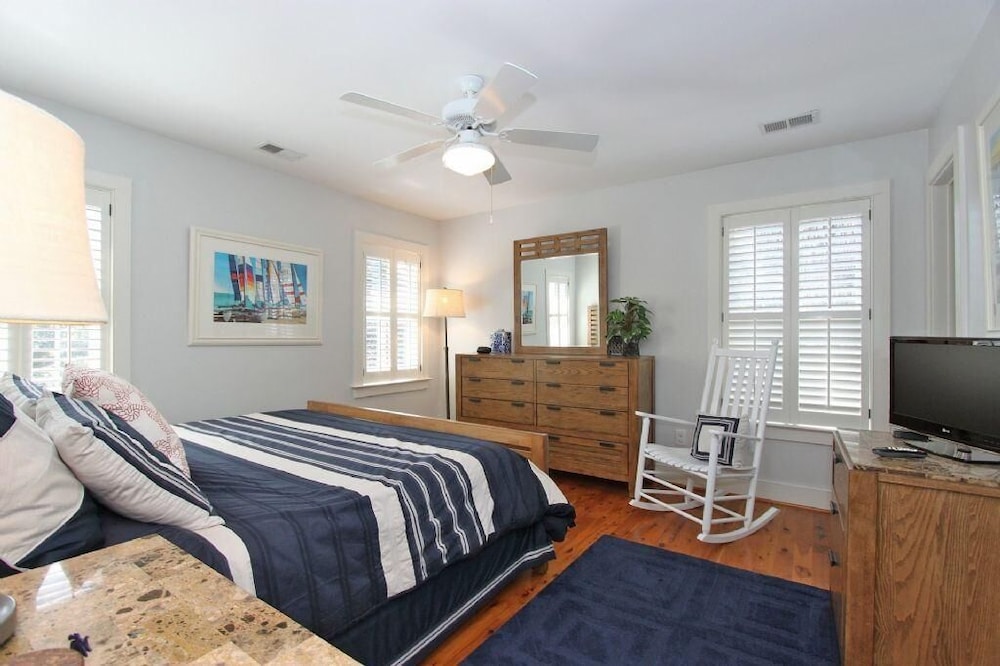 Charleston Vacations - 3008 Hartnett Boulevard - Property Image 4