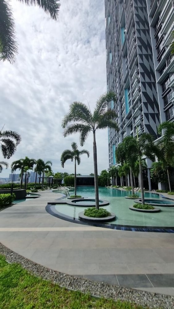 Trion Hotel Suites By Havenza