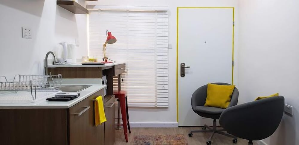 Yellow Door Aparment