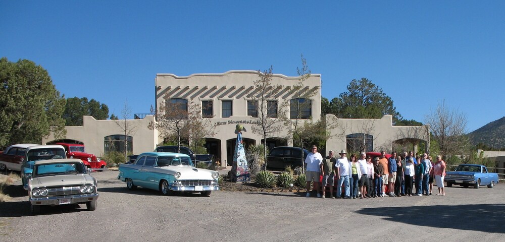 Bear Mountain Lodge