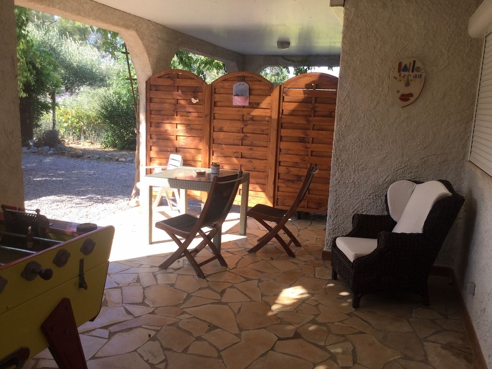 Photo 42