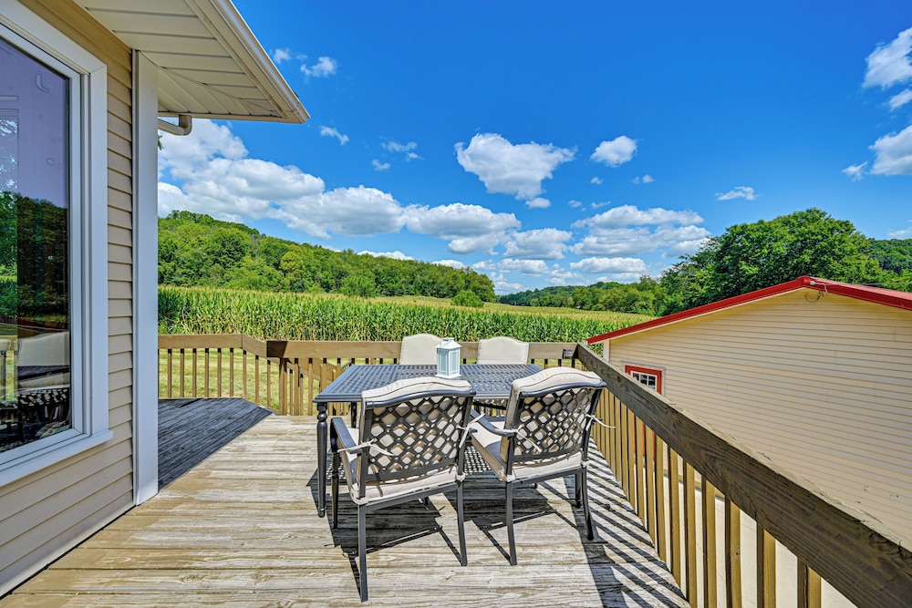 Rural & Private Dover Retreat: Close to Wineries!