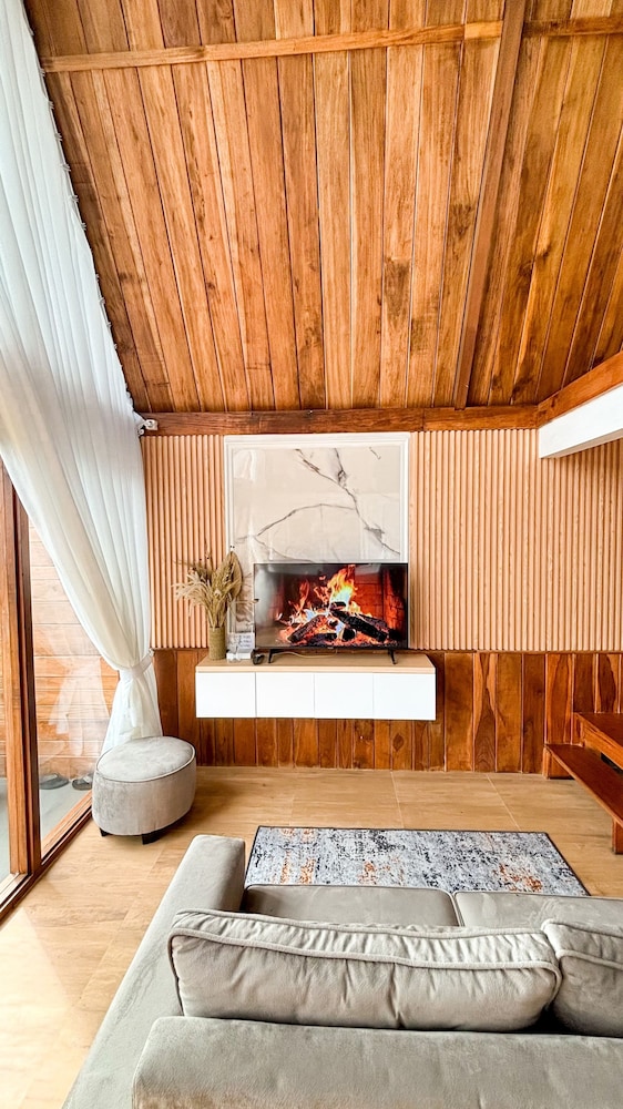 Hayasa Cabin Villa