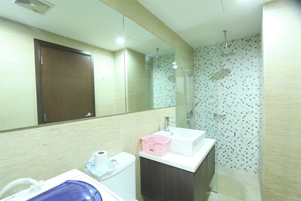 NaiBnB @ Regalia Residence