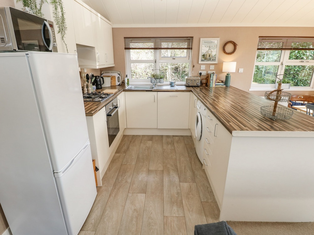 1 Hornbeam Lodge