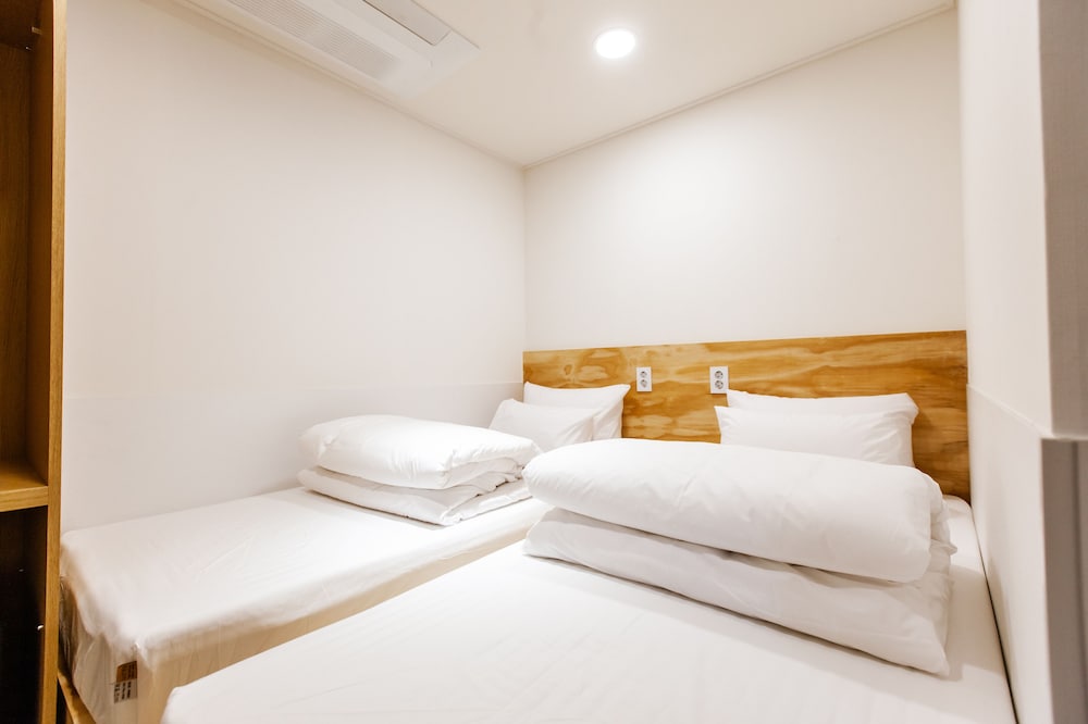 Step Inn Myeongdong 1 43