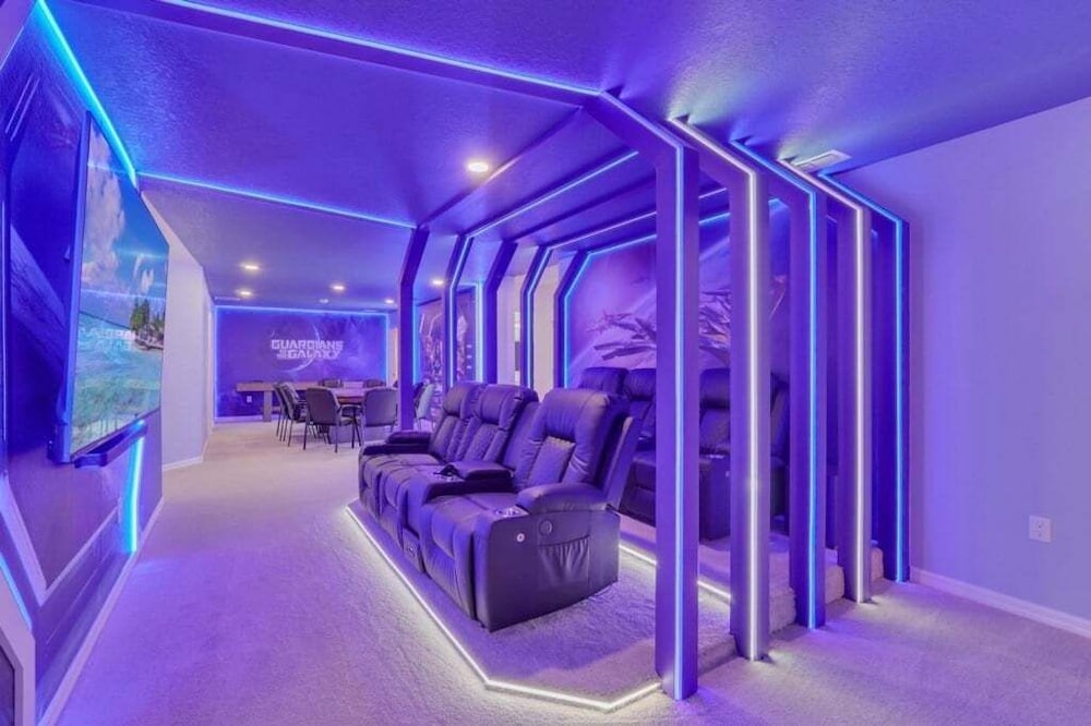 10 Bed 8 Bath Villa Gamesroom & Pool 16284saint 10 Bedroom Villa