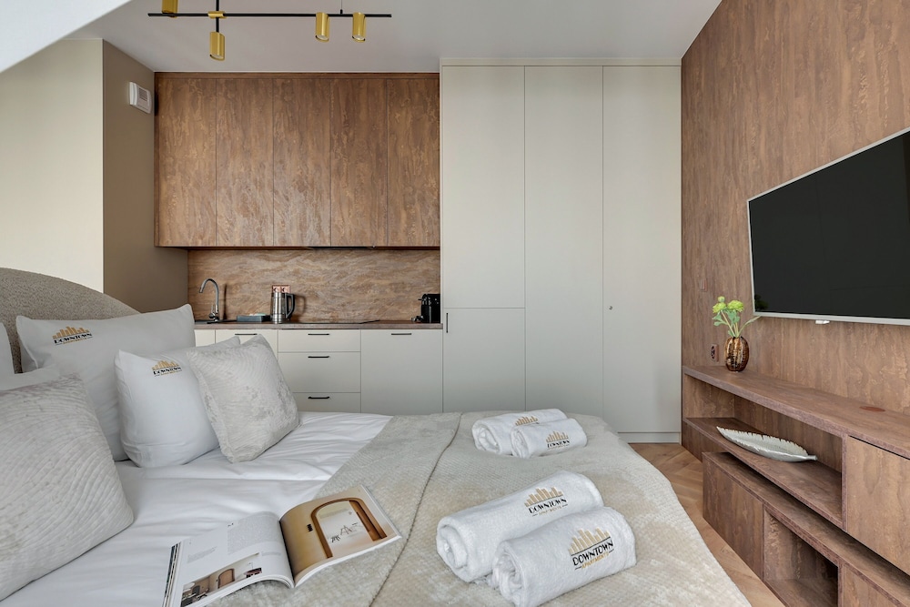 Granaria Premium River View by Downtown Apartments