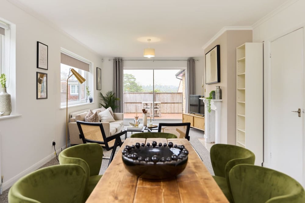 The Oxford Garden House - Spacious 5-bed Oxford Home With Garden Balcony
