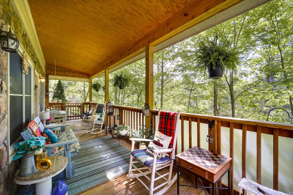 West Jefferson Vacation Rental Near River view 4