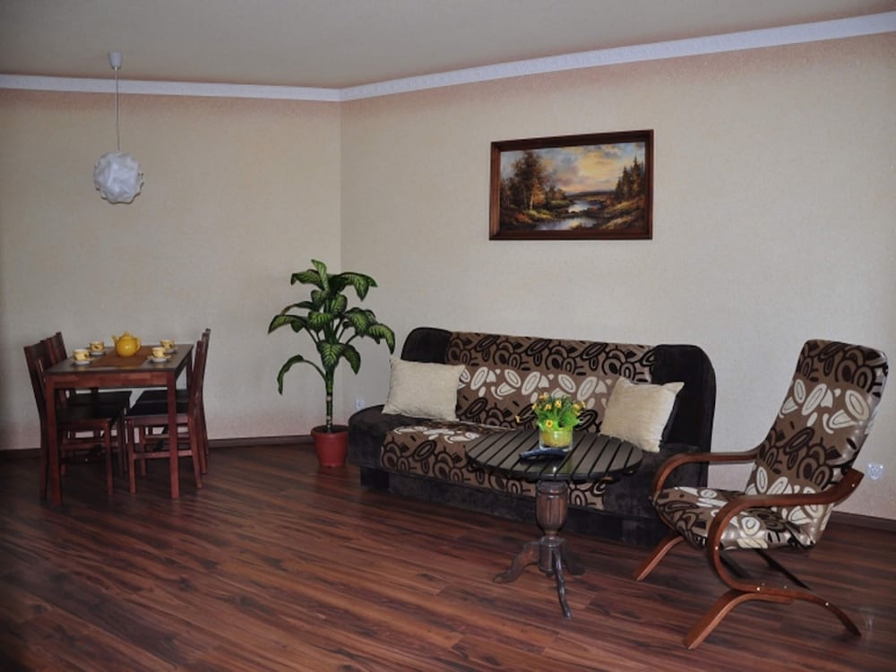 Przytulny Domek z Sauna , Jacuzzi i Basenem view 4