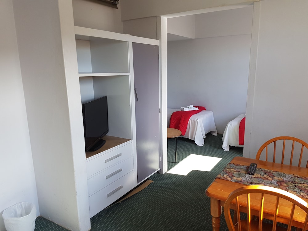 The Menai Hotel Motel