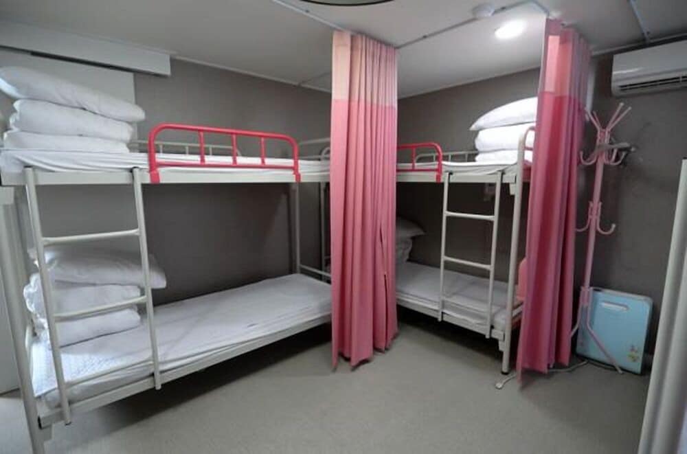 Lombard House - Hostel