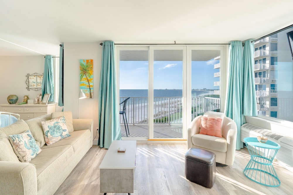 Estero Beach & Tennis 807-c