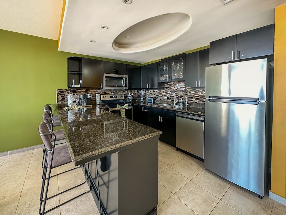 Upscale Ocean View Condo Close to it all Great