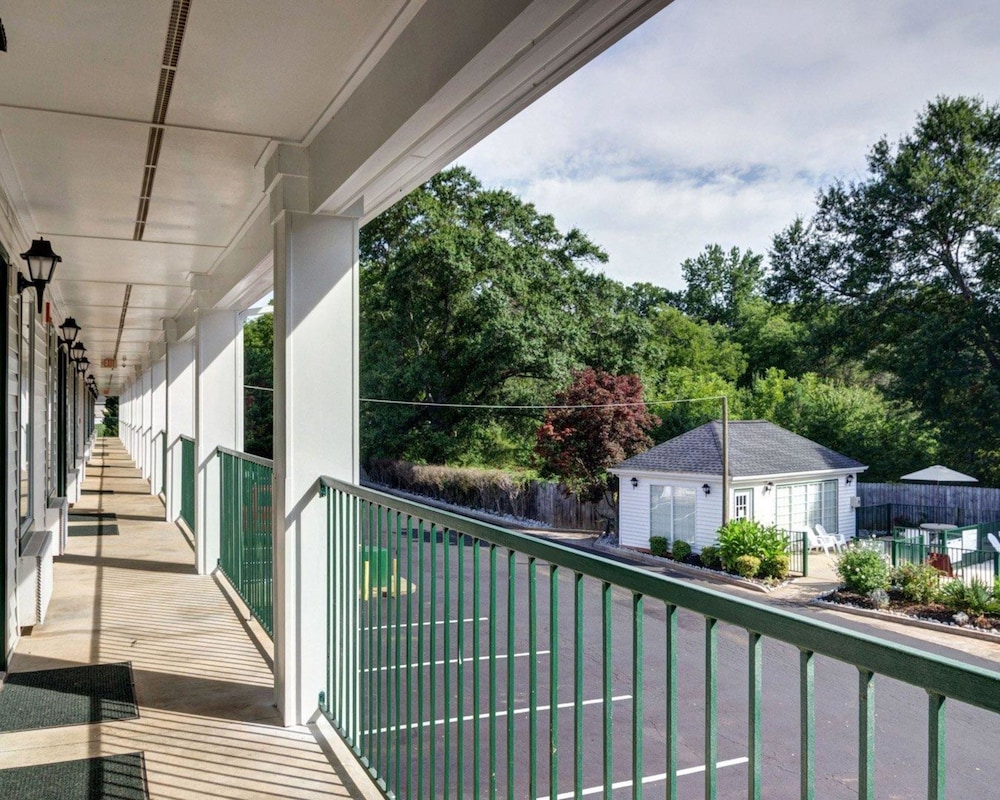 Quality Inn Hartwell - Property Image 10