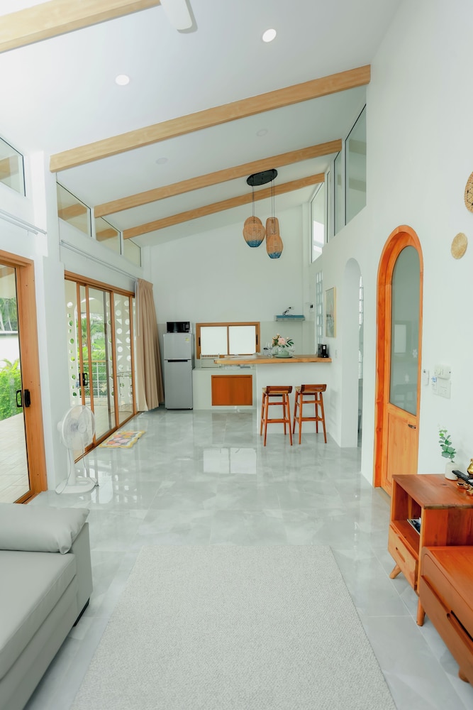 Rock & Lune Boutique Villas