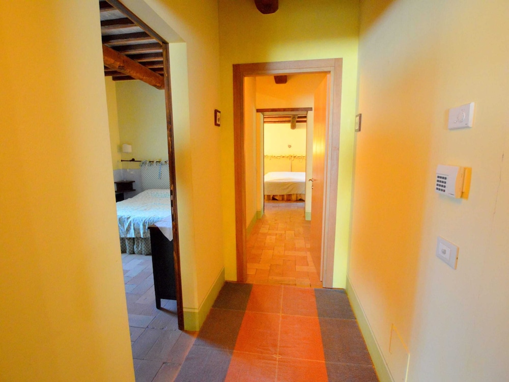 Well Maintained Holiday Home photo 3
