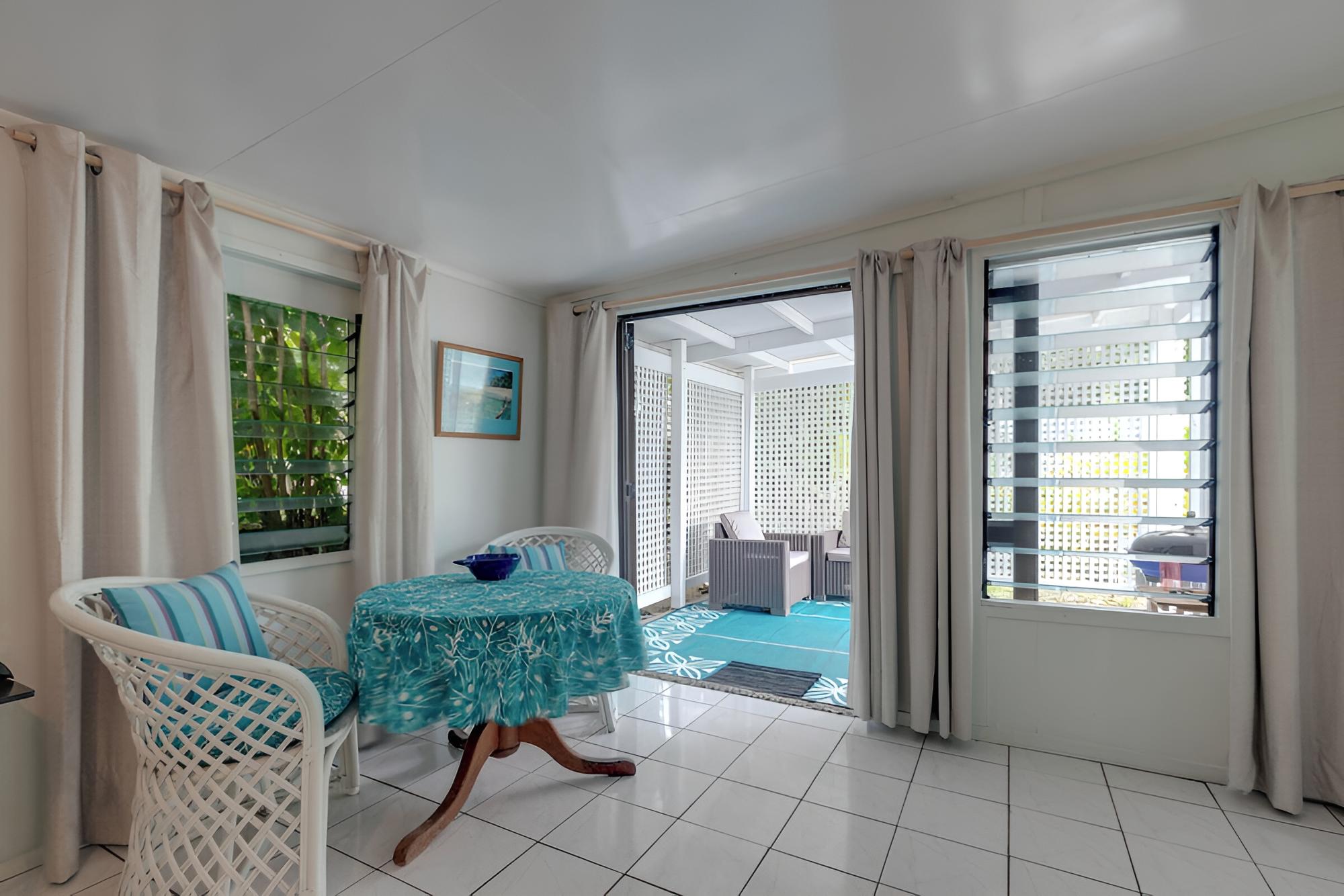 Vaka Beach Cottage