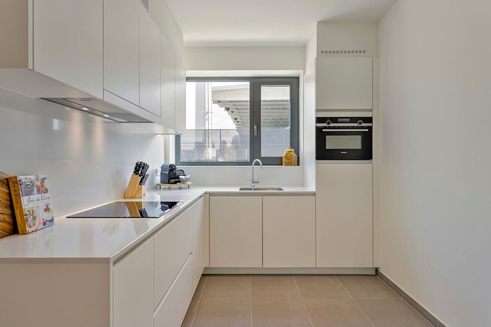Brand new Family House With Roof Terrace