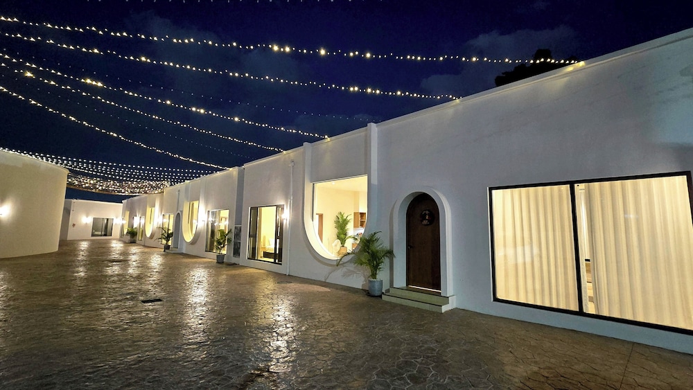 Quint Pool Villas