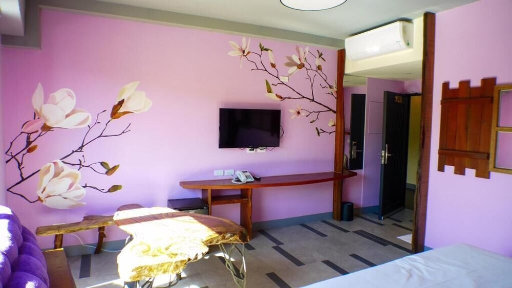 Photo 6
