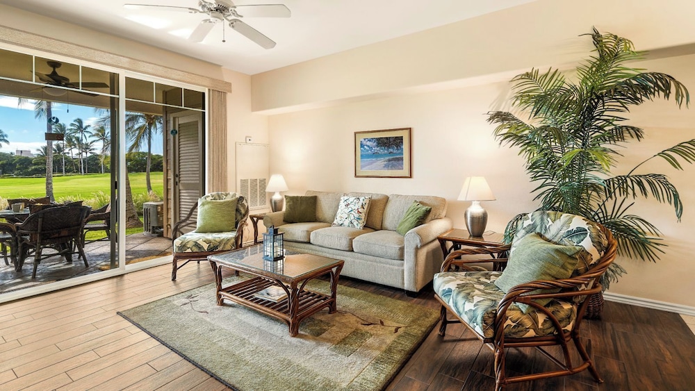 Concierge Included - Ground Floor With Lake Views - Near Shopping Center - Vrkcv
