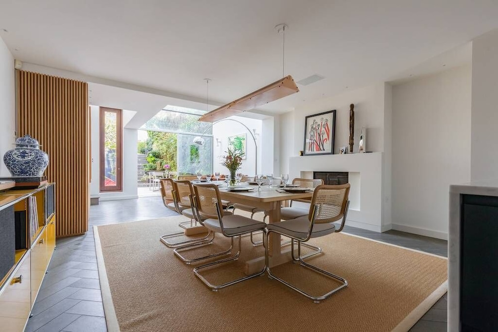 Albert Street V by Onefinestay