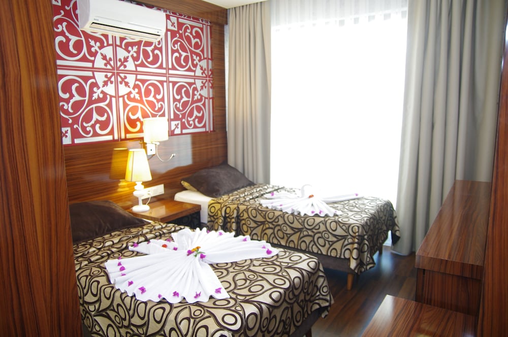 Grand Bayar Beach Hotel - All Inclusive